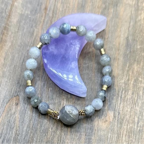 labradorite gold hematite dainty beaded bracelet - Picture 1 of 5